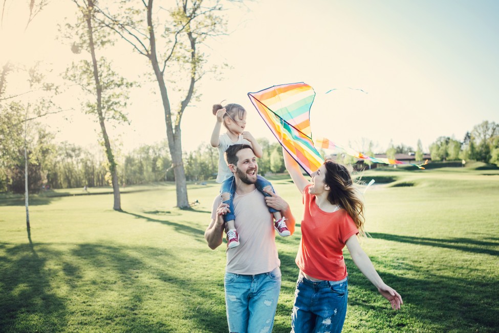 Photo d'une famille à la campagne