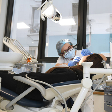 Photo d'illustration d'une dentiste