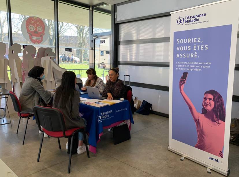 La CPAM de Lille-Douai présente sur les campus universitaires pour aider les étudiants à avoir accès aux droits et aux soins