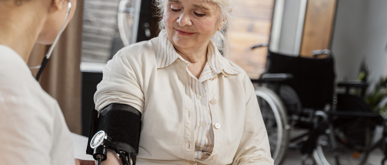 Patiente suivie à domicile après son hospitalisation