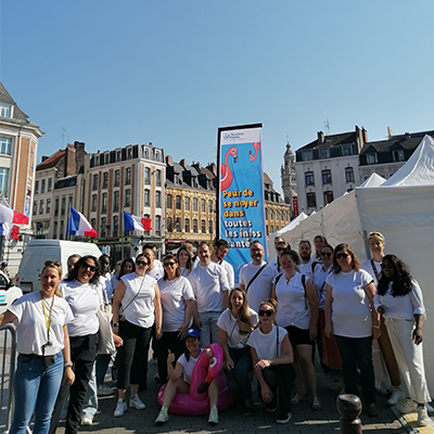 photo de groupe sur la place de Lille