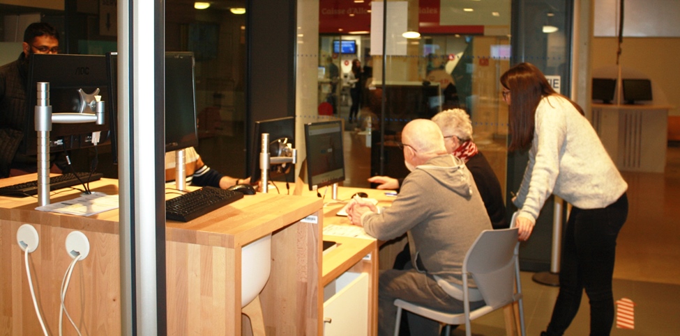 Atelier numérique à l'Accueil de la CPAM de la Sarthe