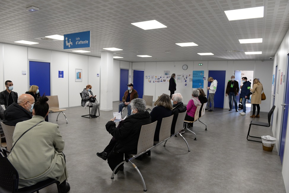 Salle d'attente du centre d'examens de santé de la CPAM 93